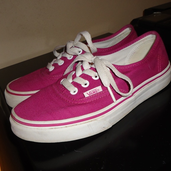 fuchsia pink vans